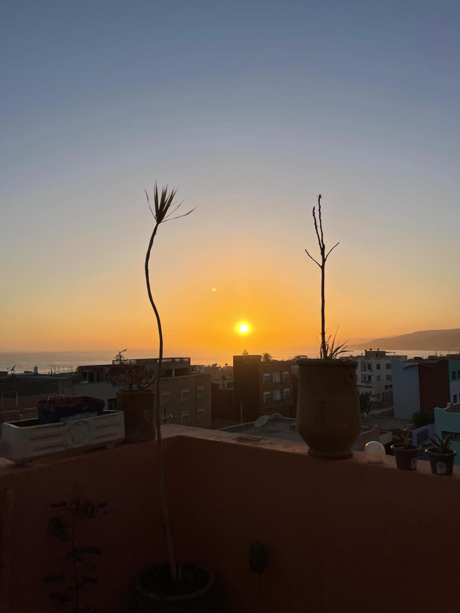 بيت شباب Berber Waves Surf House Tamraght المظهر الخارجي الصورة