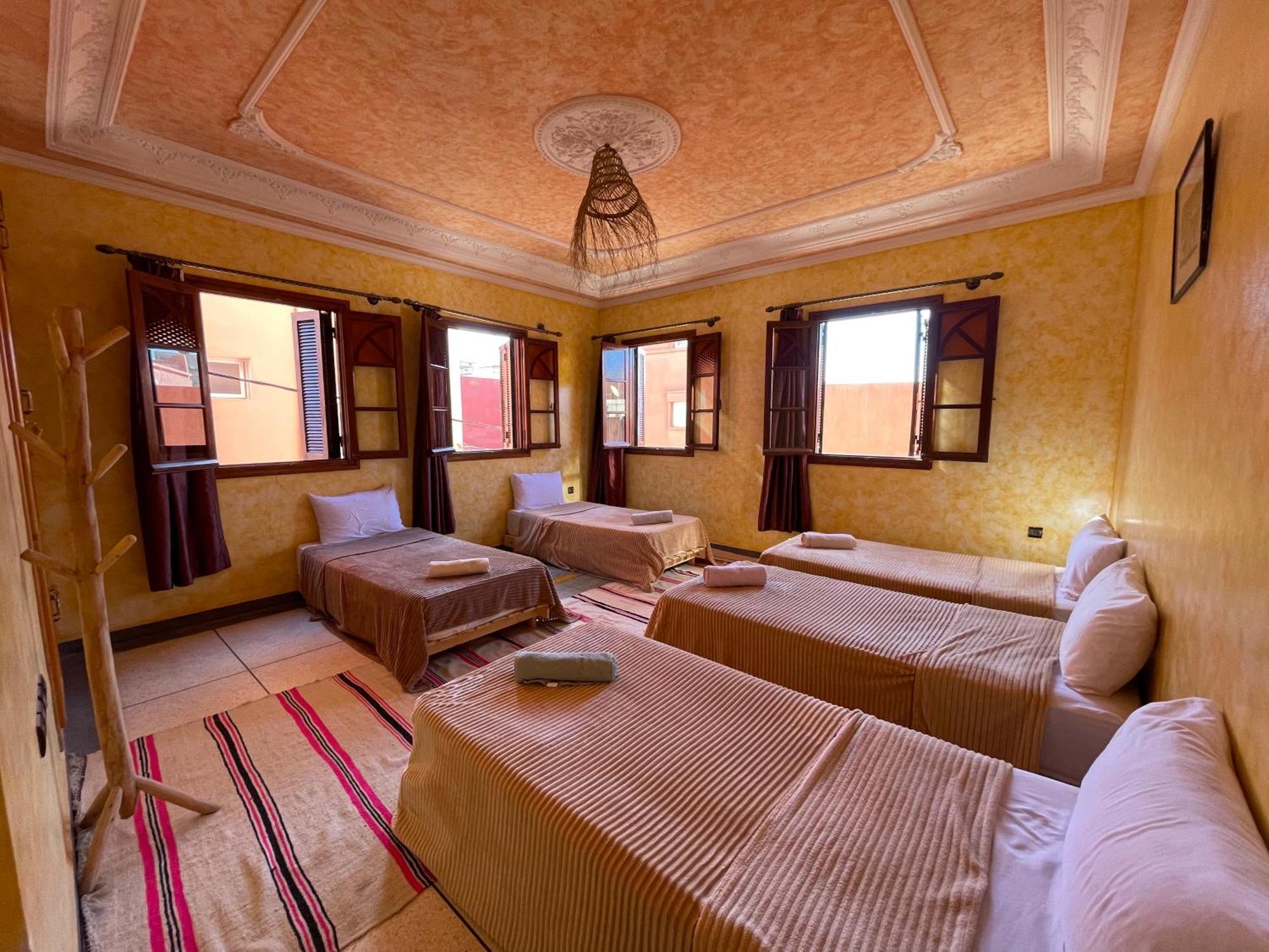 بيت شباب Berber Waves Surf House Tamraght المظهر الخارجي الصورة
