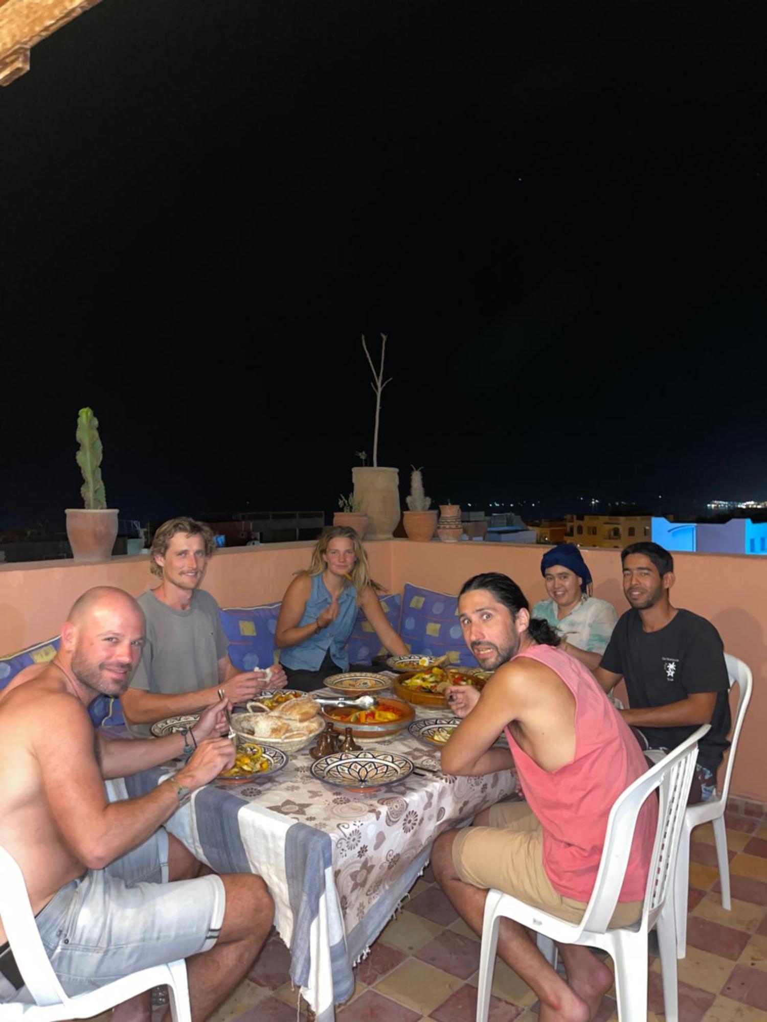 بيت شباب Berber Waves Surf House Tamraght المظهر الخارجي الصورة