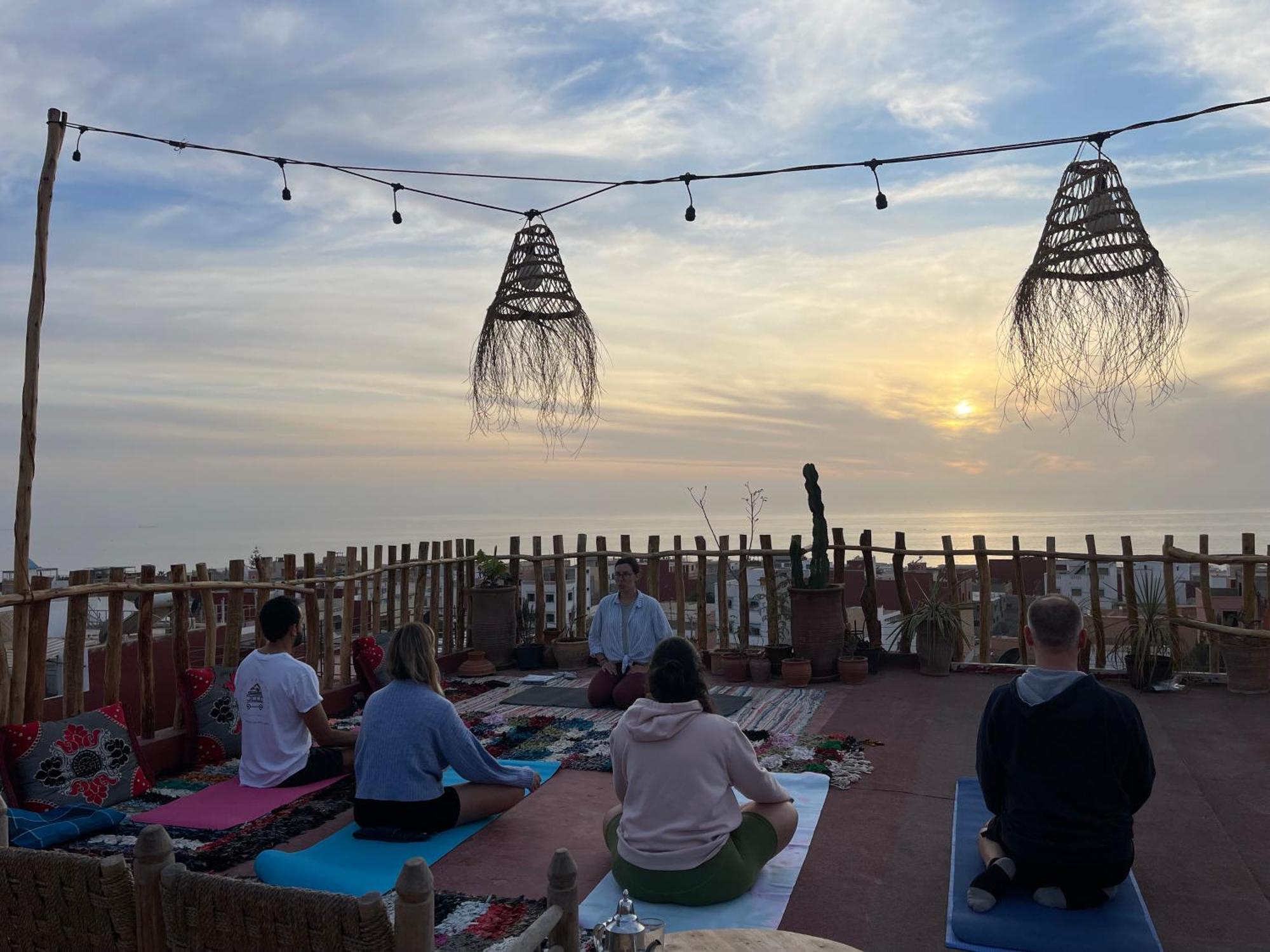 بيت شباب Berber Waves Surf House Tamraght المظهر الخارجي الصورة
